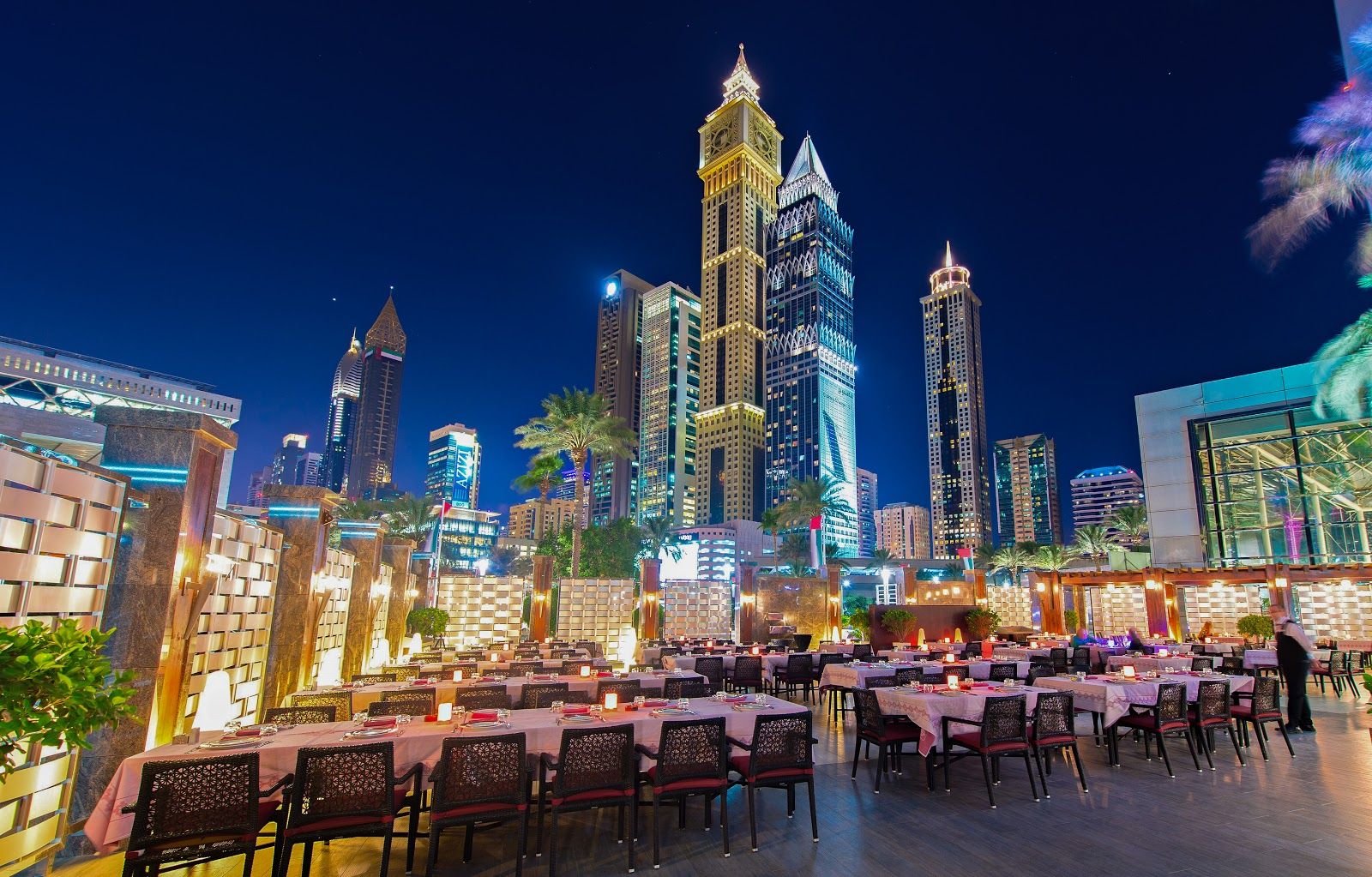 Al Nafoorah Emirates Towers Dubai — business dinner setting