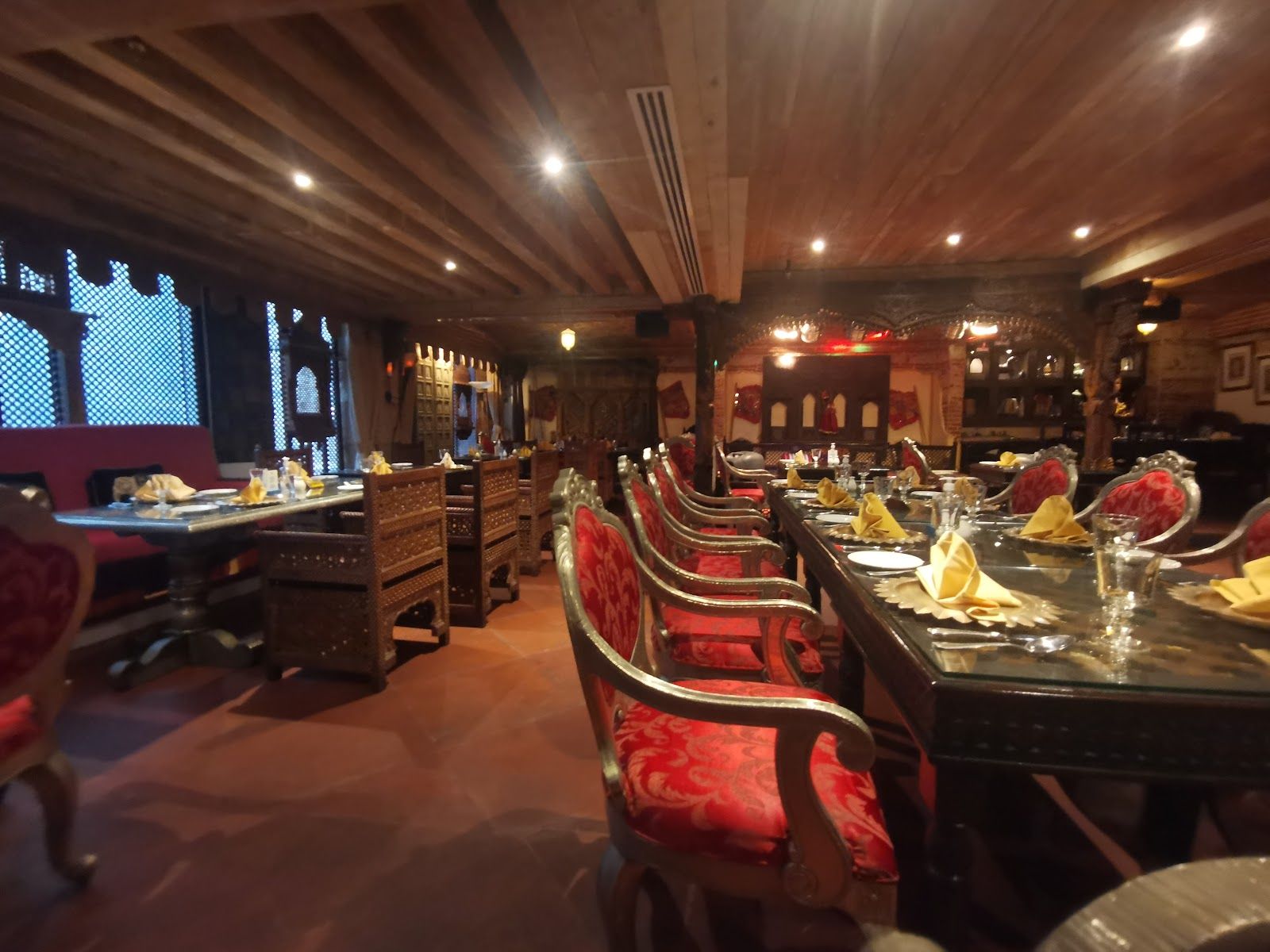 Antique Bazaar, Bur Dubai Dubai — tandoori chicken from the live tandoor