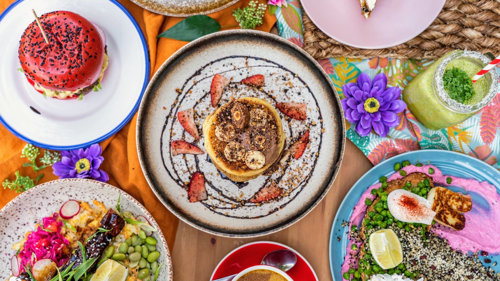 Arrows and Sparrows Dubai — café terrace in The Greens with outdoor seating