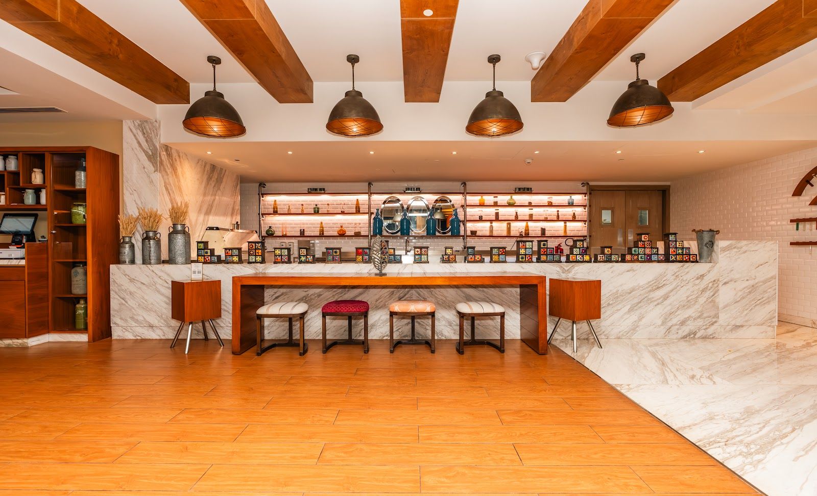 Bait Bombay (Palm) Dubai — North Indian curries and breads