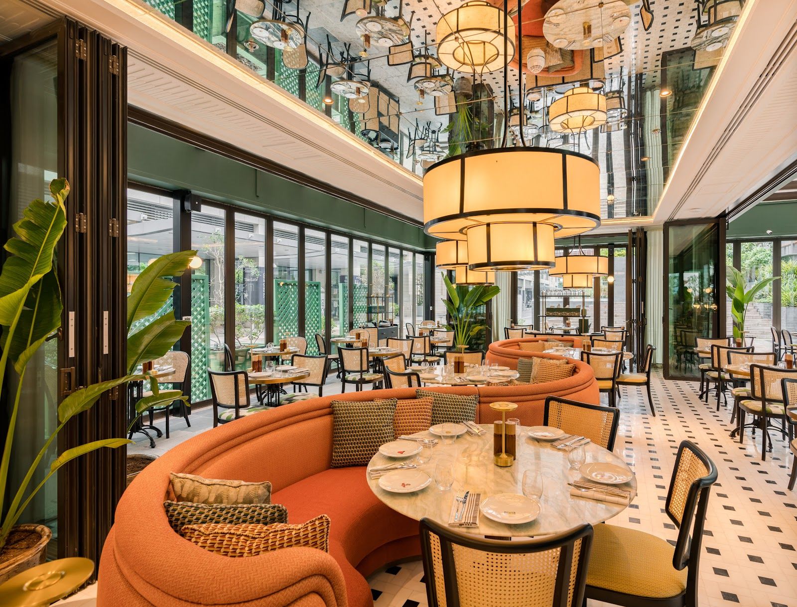 Le Petit Beefbar DIFC Dubai — premium steak and grill plates