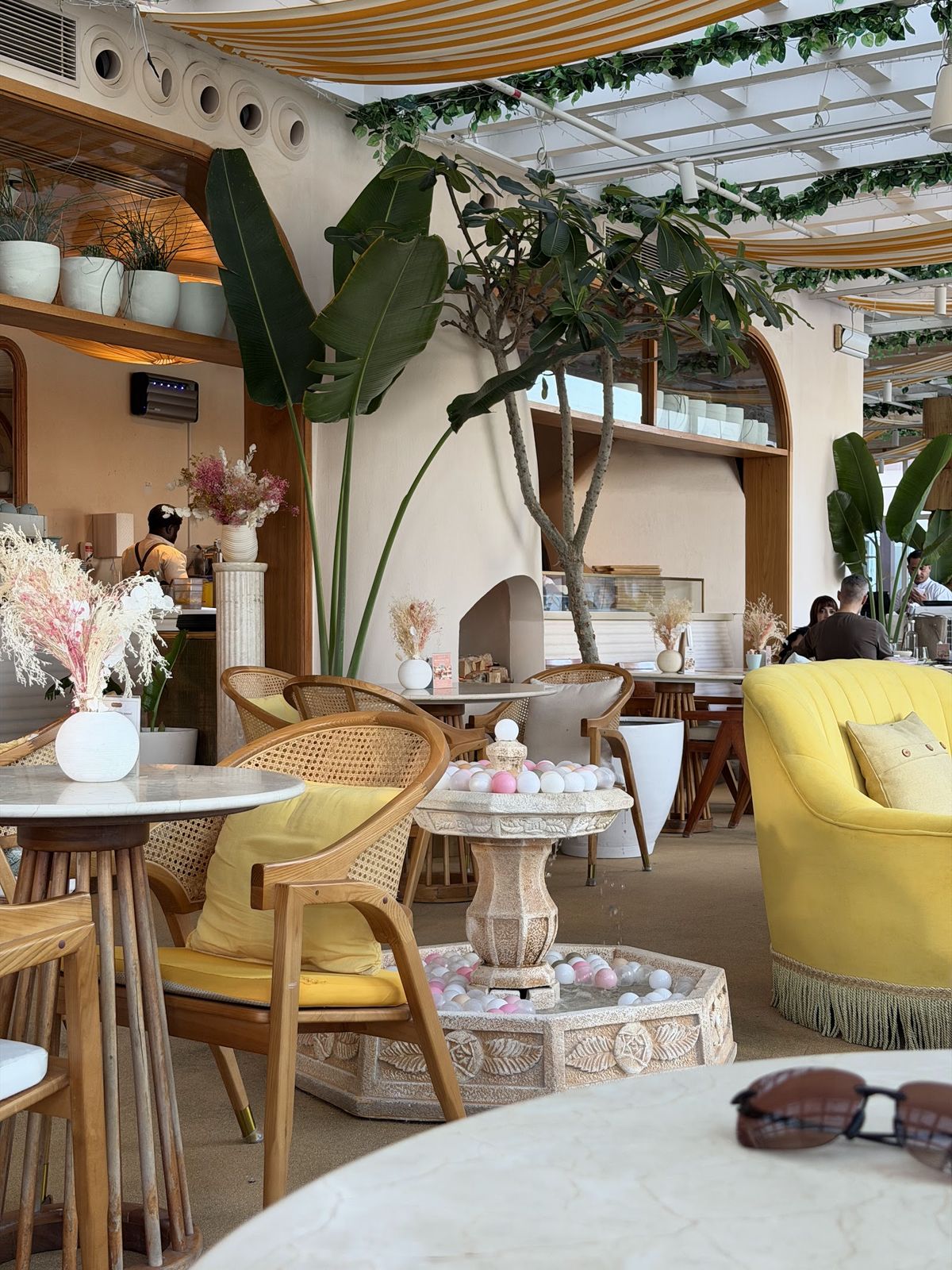 Brunch & Cake Jumeirah Islands Dubai