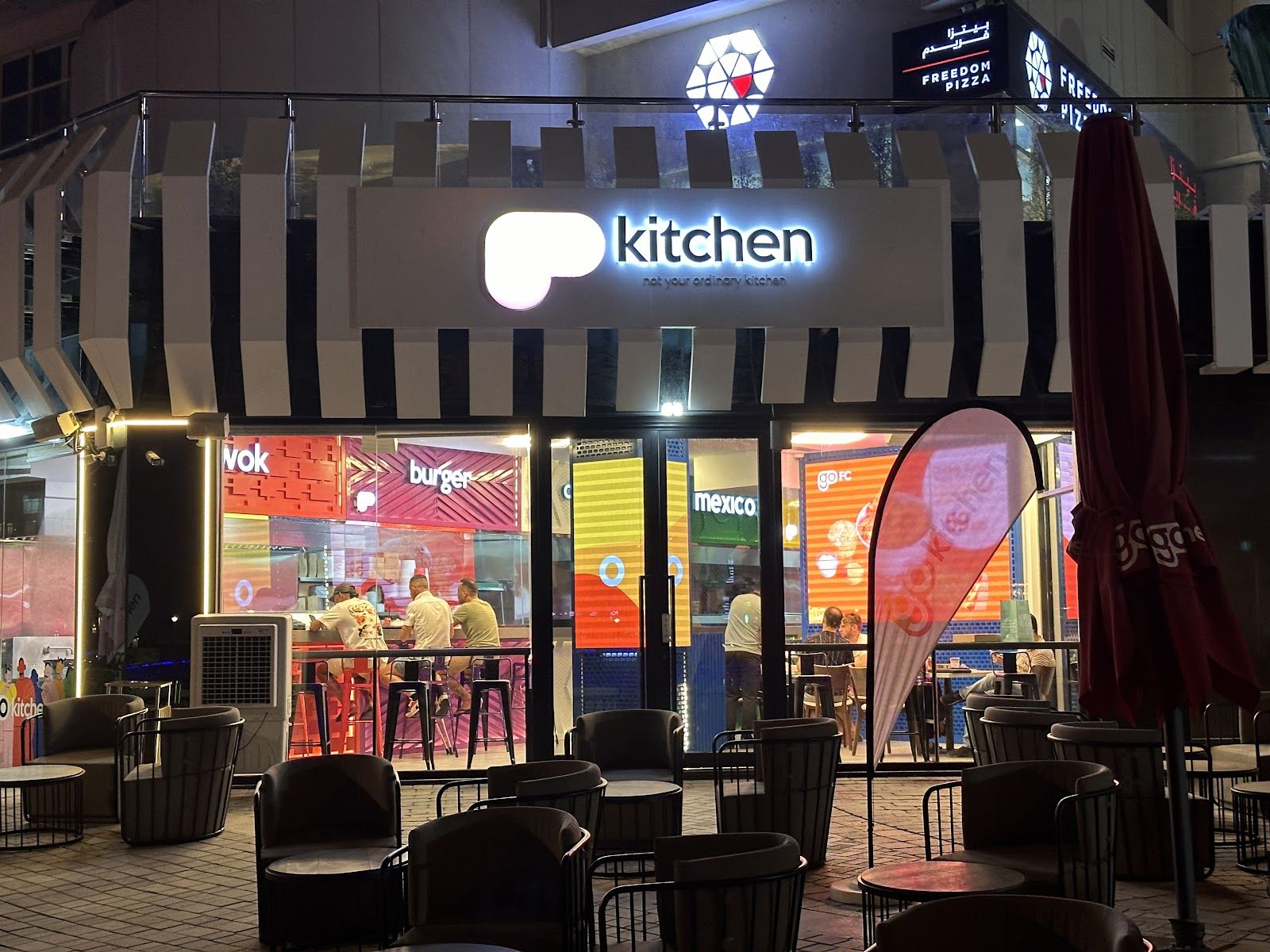 JBR The Walk Dubai casual restaurants street food