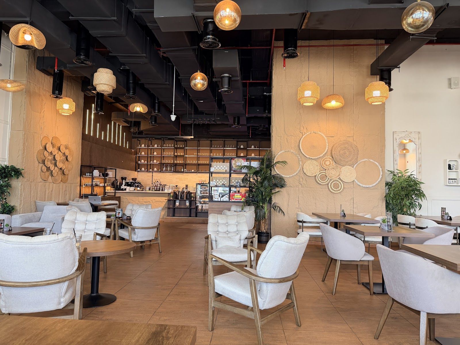 DIMO'S Cafe and Restaurant Dubai - Business Bay’s Social Table