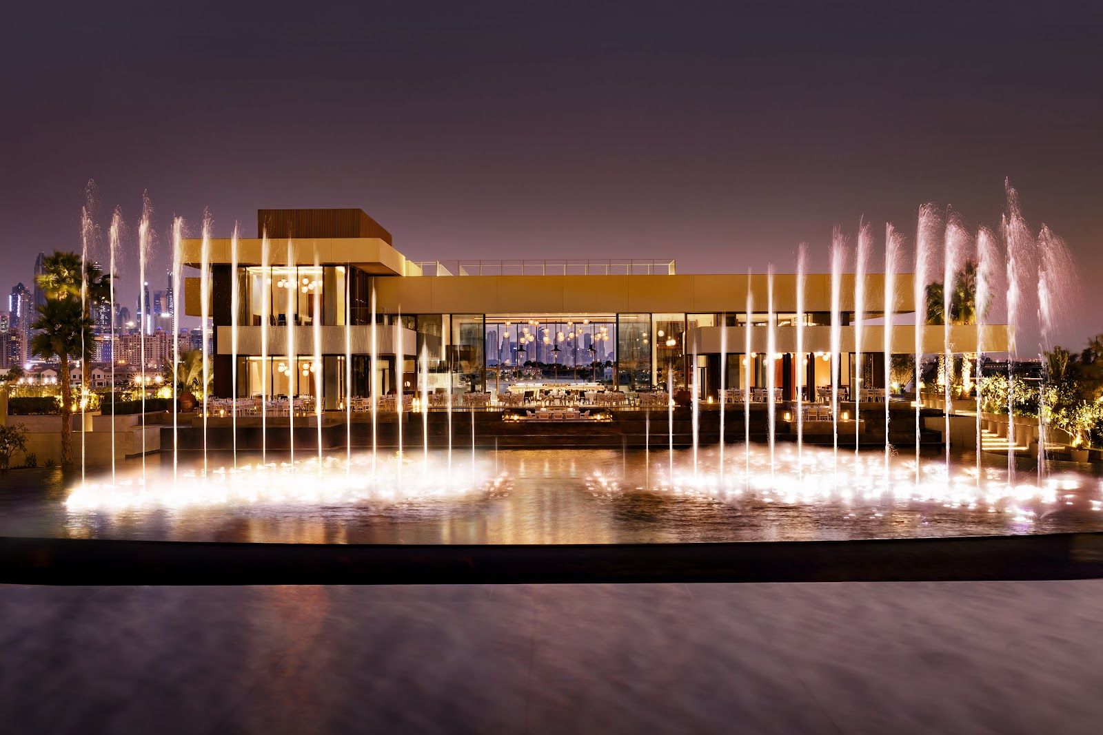 Estiatorio Milos Dubai — Greek raw bar at Atlantis The Royal