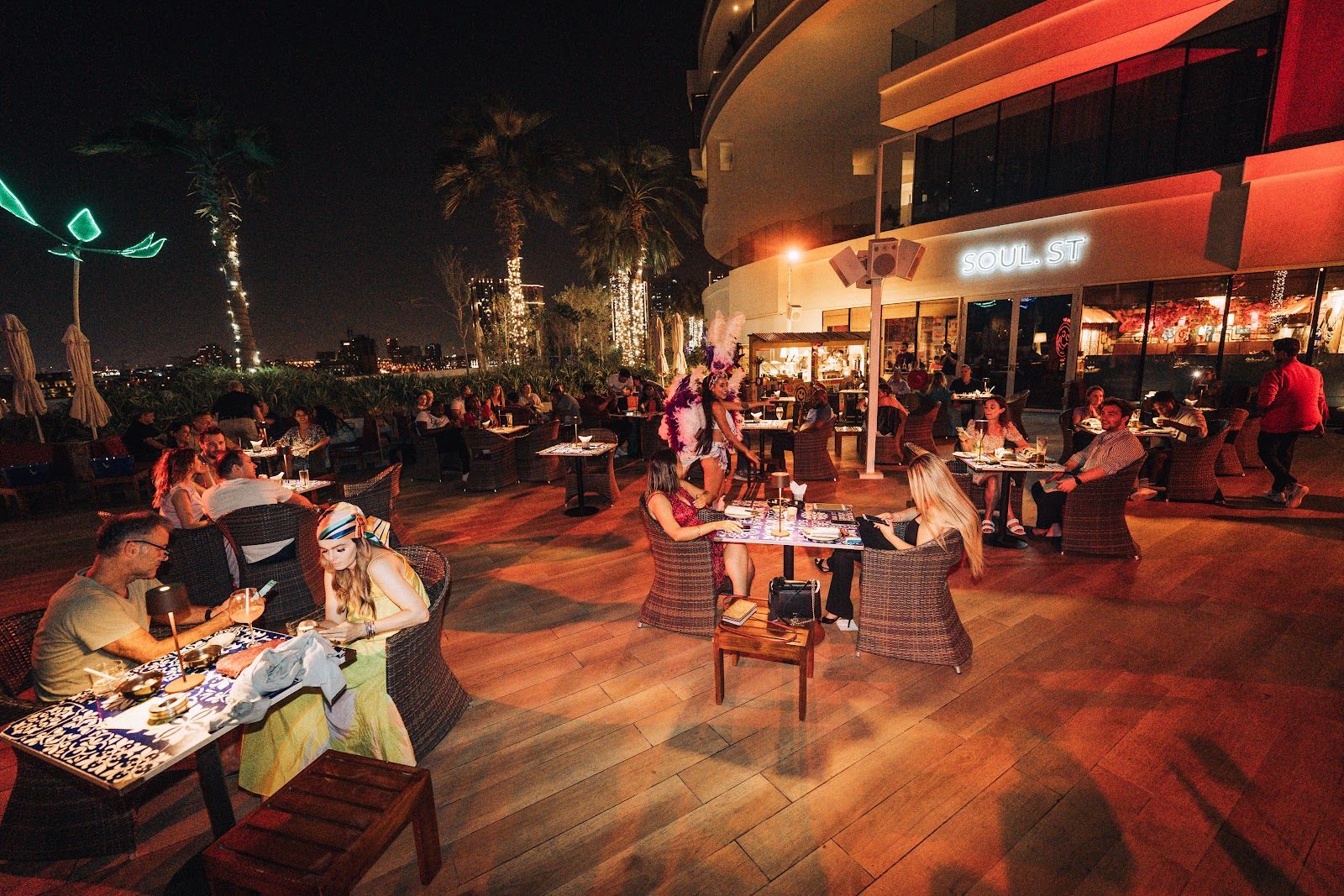 Dubai Friday brunch spread with champagne, mezze, and live cooking stations