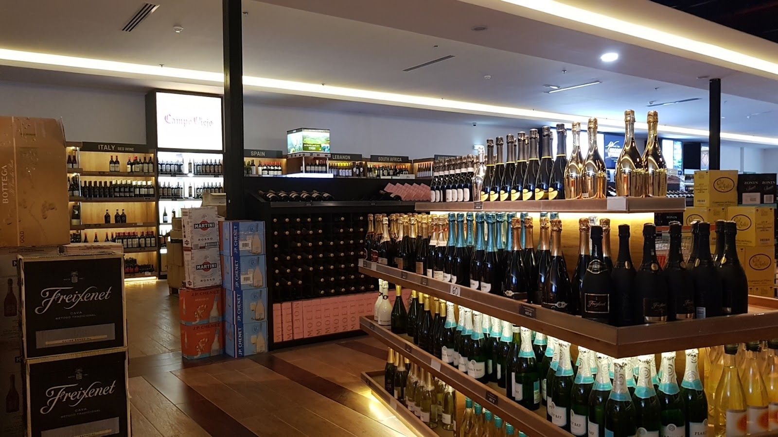 Windmill Cellar Ghantoot | Abu Dhabi - Dubai Border