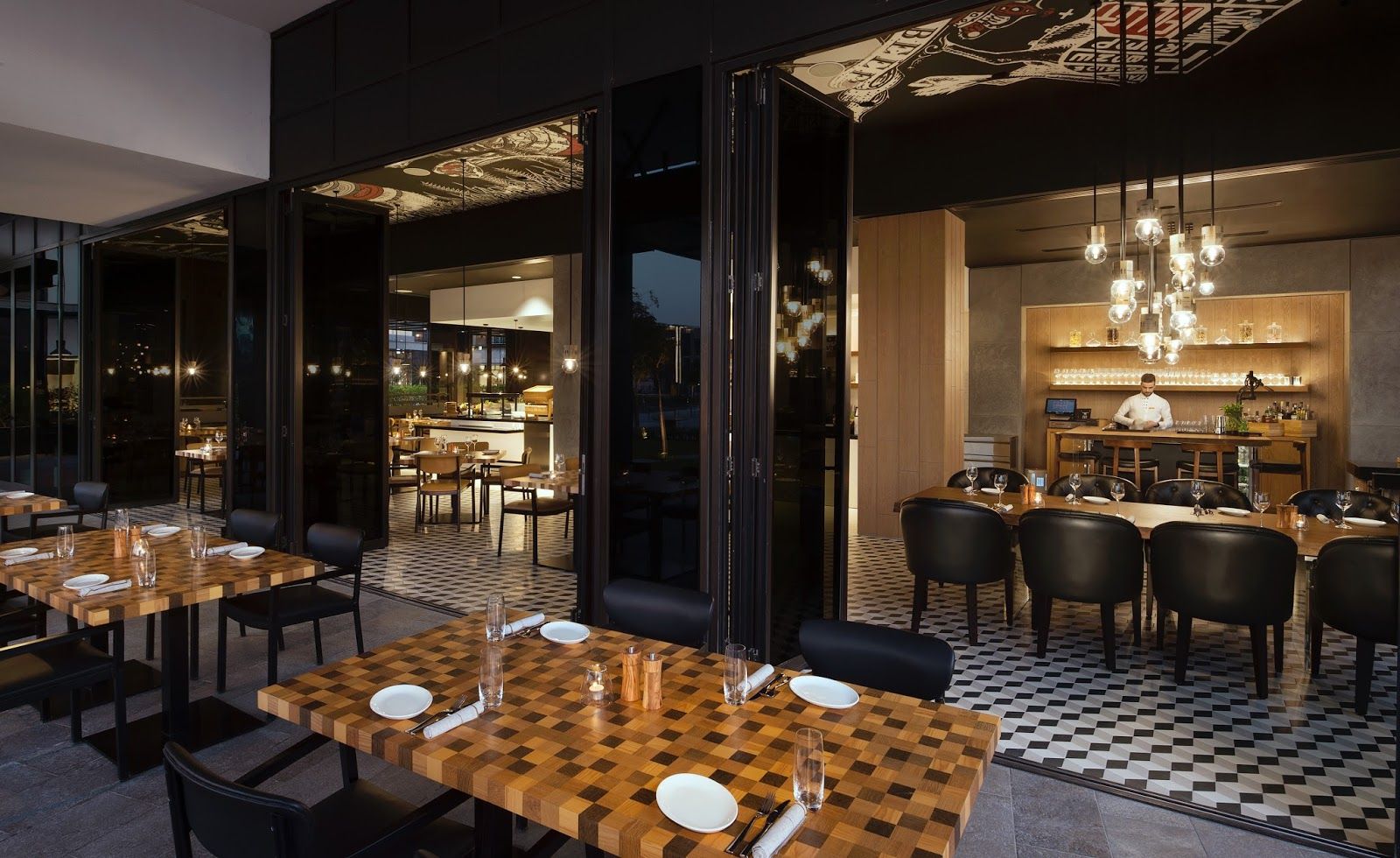 Graze restaurant Business Bay Dubai — farm-to-table Australian café with sustainable sourcing