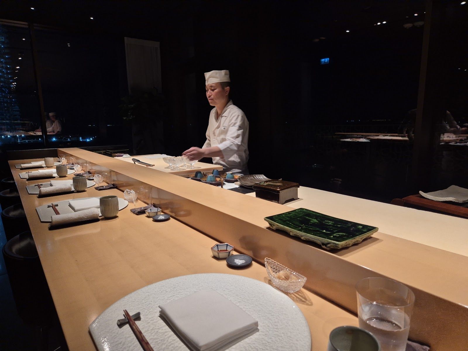 Hoseki Dubai — kaiseki course at the eight-seat counter