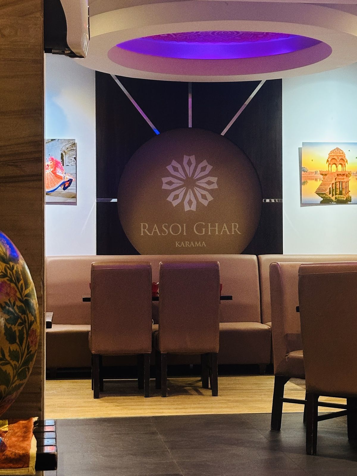 Indian vegetarian restaurant Bur Dubai — thali, curries and fresh rotis late at night