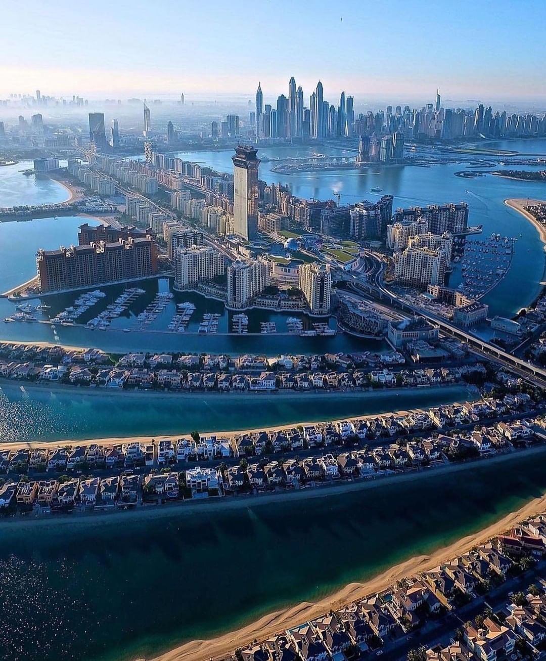 Beach dining — representative image for Dubai Food Blog | Expert Restaurant Guides & Reviews