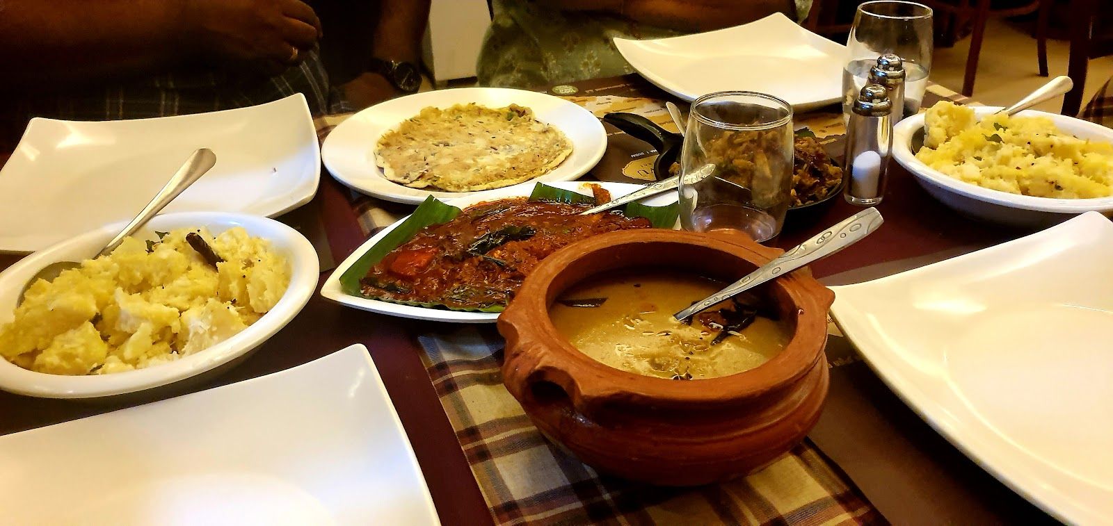 Kadavu Dubai Kerala food
