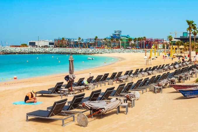 La Mer Dubai beachfront dining