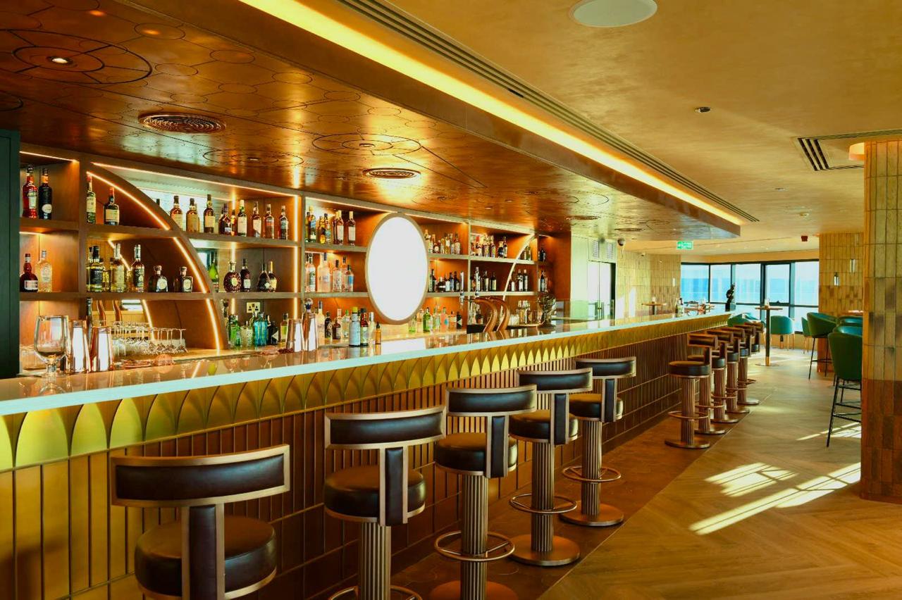 Observatory Bar and Grill 52nd floor JW Marriott Marina Dubai