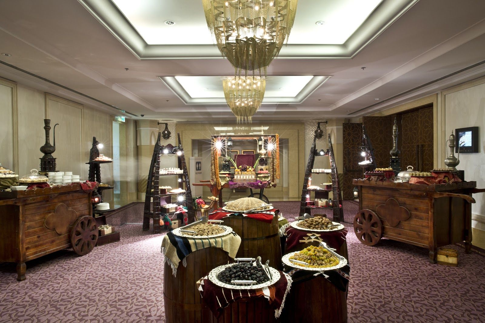Ramadan iftar dining in Dubai with traditional lanterns and festive food