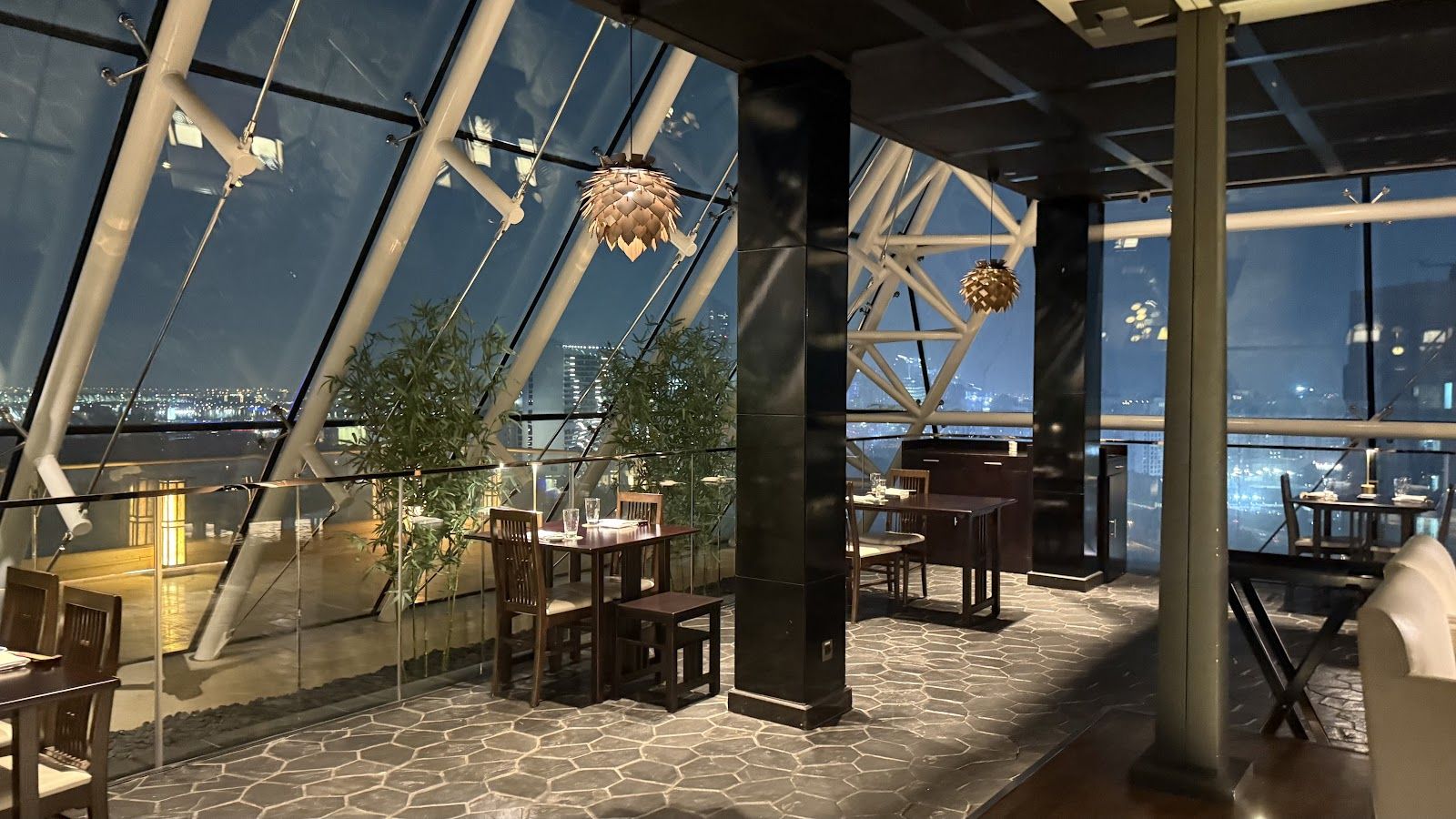 Japanese restaurant sushi bar elegant Dubai high floor view