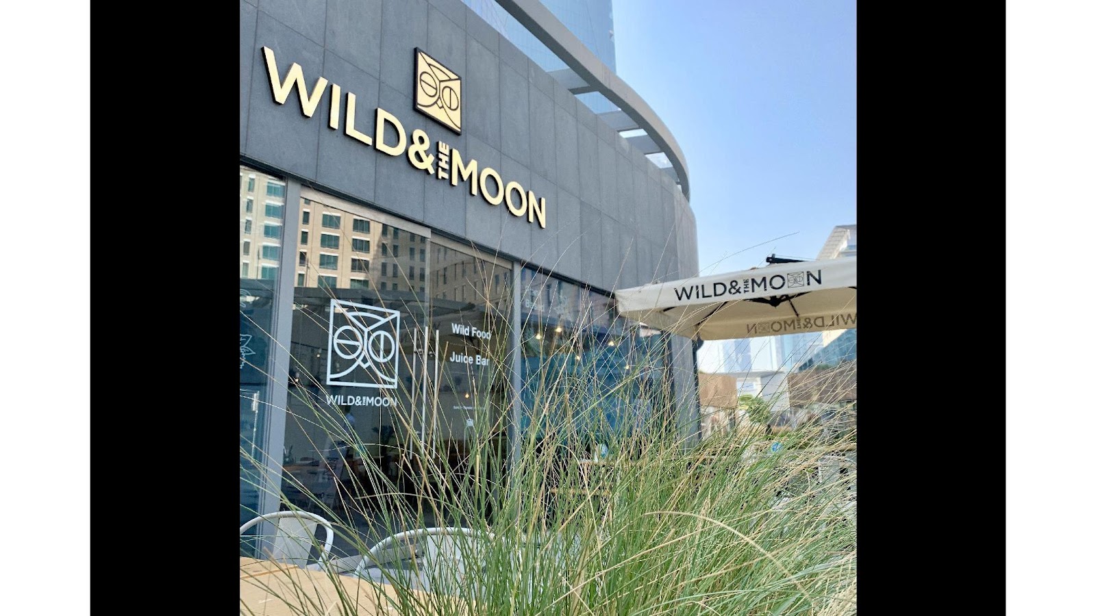 Wild & The Moon Dubai — a vegan jackfruit taco bowl